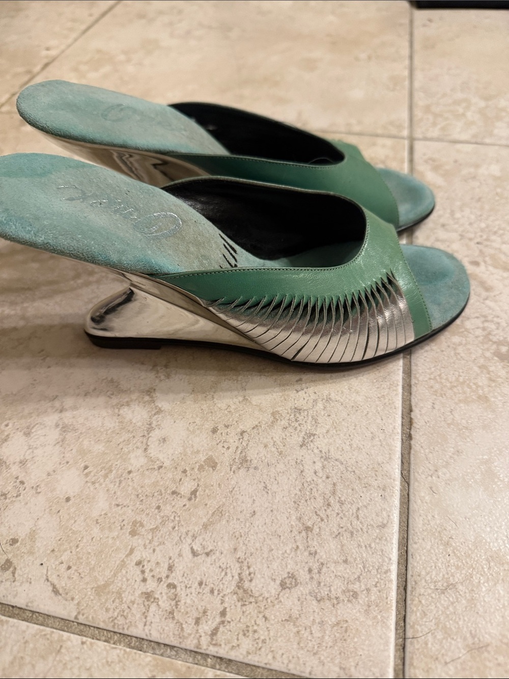 Onex Vintage 1970s Leather Boomerang Heels